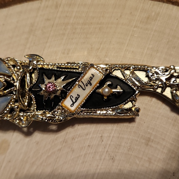 Vintage Vaughan USA Las Vegas Rhinestone Design Metal Bottle Opener - Picture 2 of 7